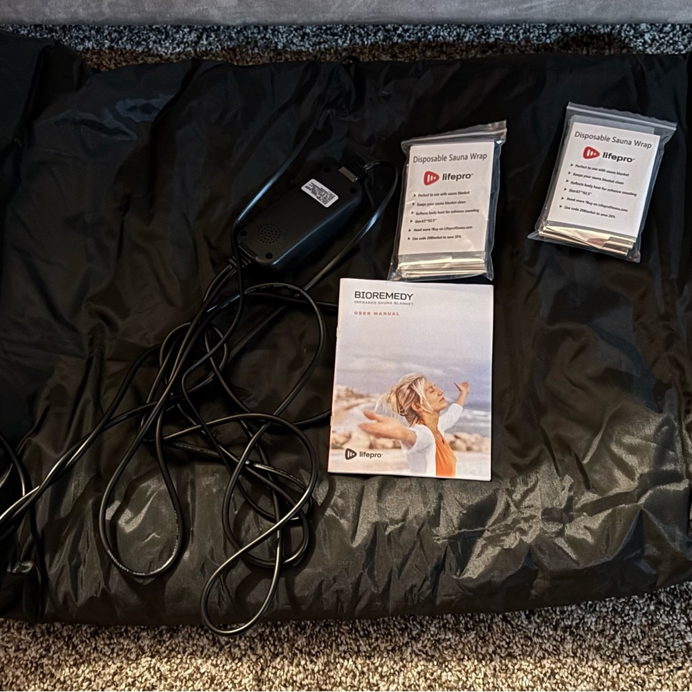 Life Pro Black Sauna Blanket